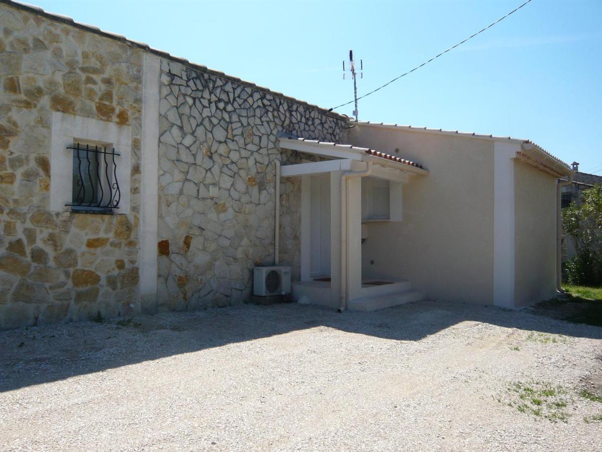 Locations Des Alpilles Apartment Saint-Rémy-de-Provence Exterior photo