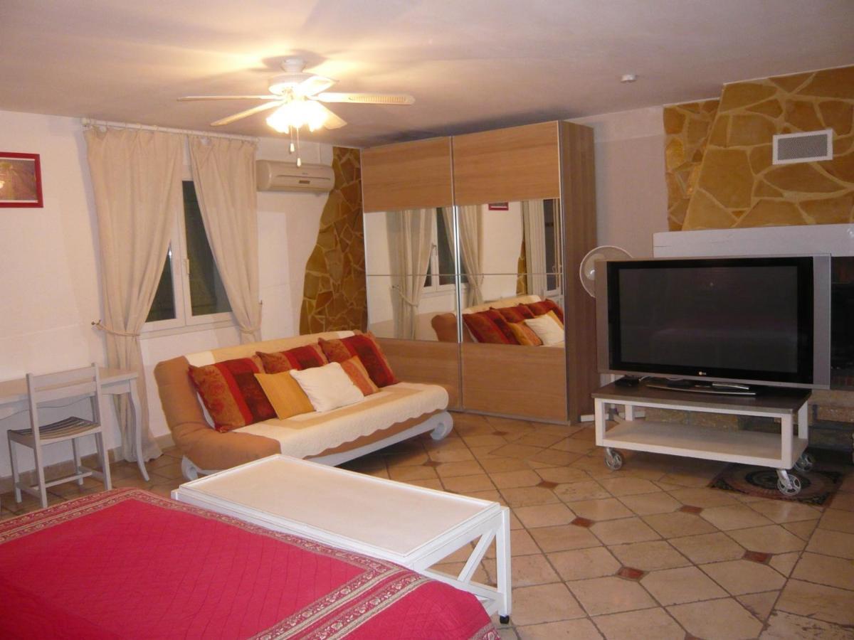 Locations Des Alpilles Apartment Saint-Rémy-de-Provence Exterior photo