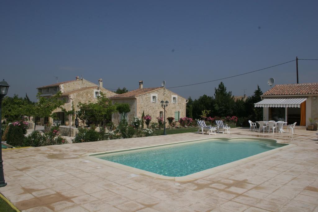 Locations Des Alpilles Apartment Saint-Rémy-de-Provence Room photo