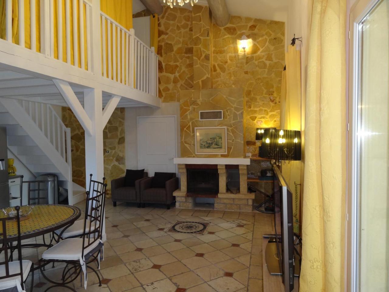 Locations Des Alpilles Apartment Saint-Rémy-de-Provence Exterior photo