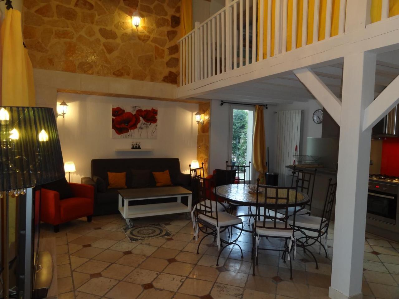 Locations Des Alpilles Apartment Saint-Rémy-de-Provence Exterior photo