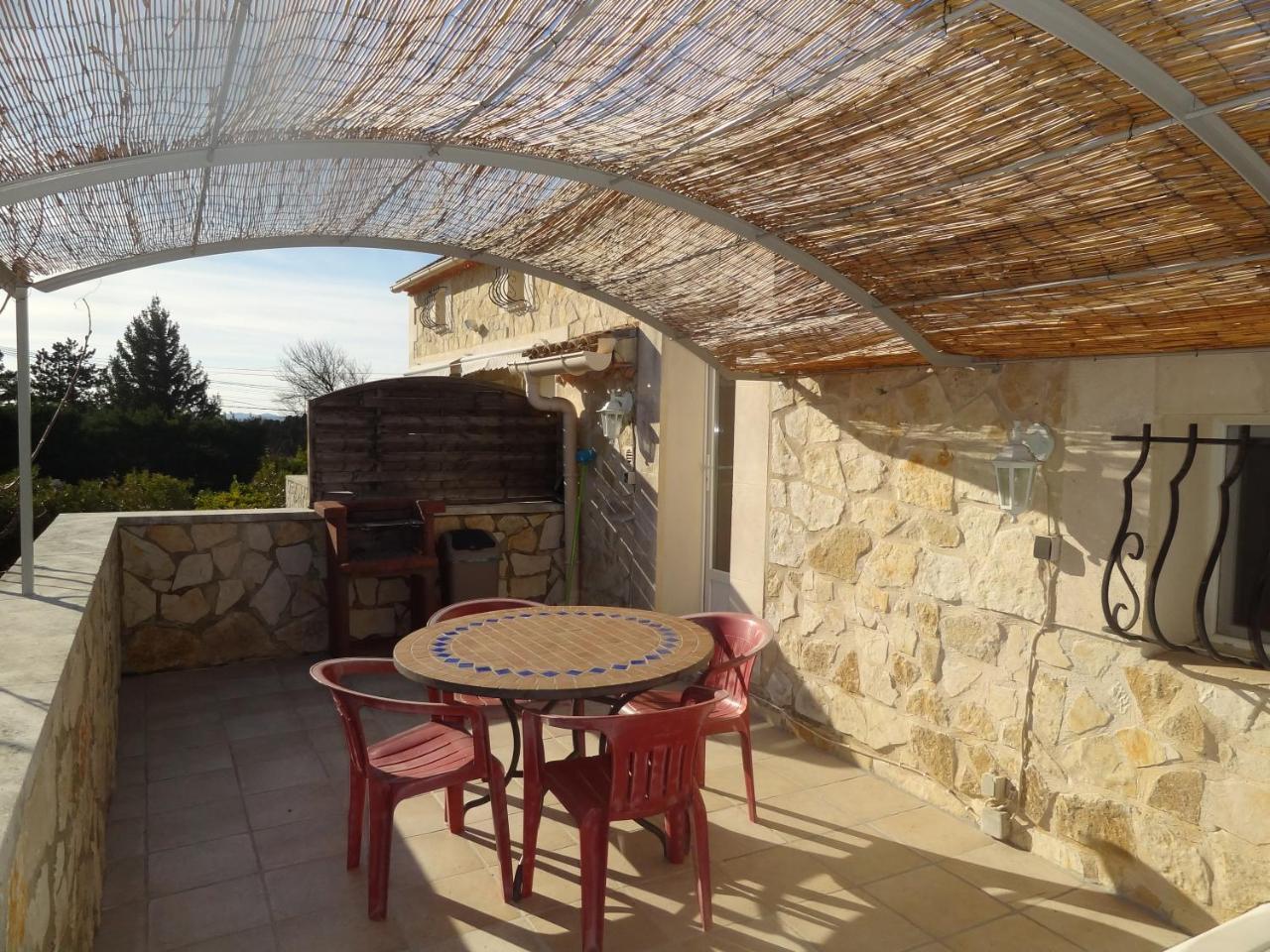 Locations Des Alpilles Apartment Saint-Rémy-de-Provence Exterior photo