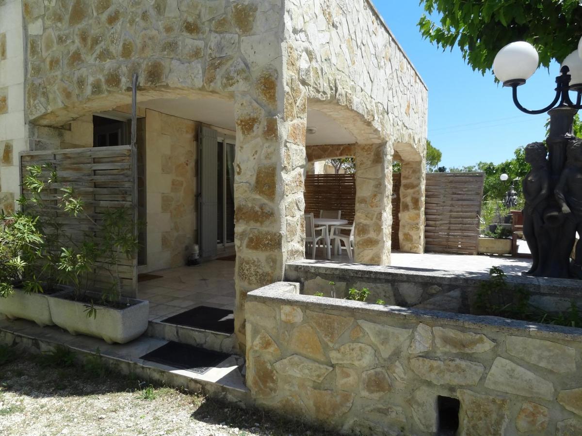 Locations Des Alpilles Apartment Saint-Rémy-de-Provence Room photo